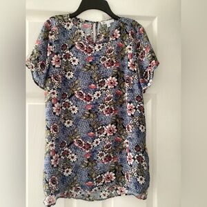 Blue Floral Short Sleeve blouse by DR2